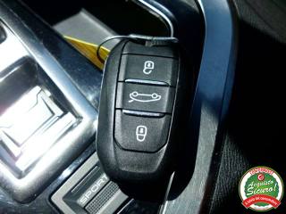 PEUGEOT 3008 usata, con Controllo vocale