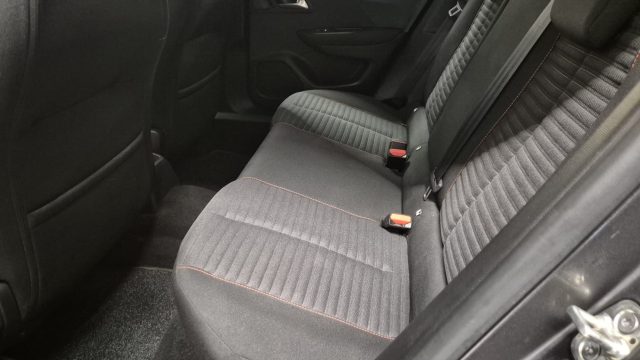 PEUGEOT 2008 usata, con Autoradio