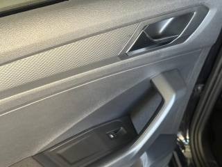 VOLKSWAGEN T-Roc usata, con Autoradio digitale