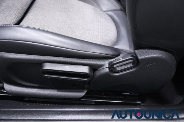 MINI Cooper S usata, con USB