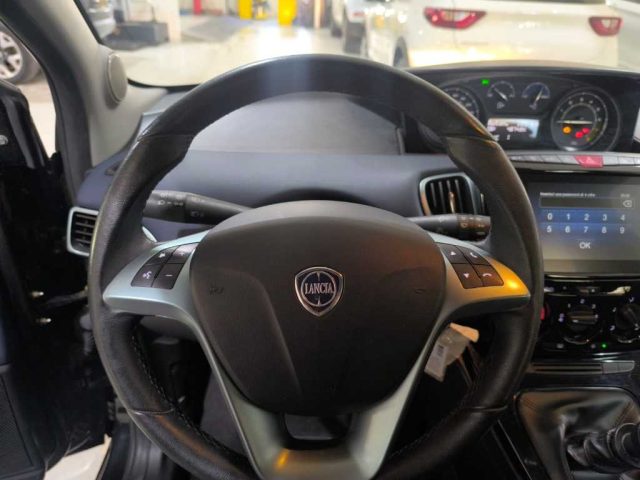 LANCIA Ypsilon usata, con Sensori di parcheggio posteriori