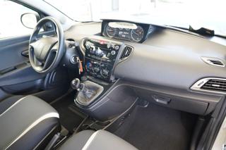 LANCIA Ypsilon usata 24