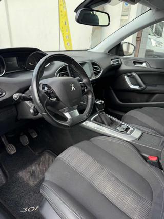 PEUGEOT 308 usata, con Climatizzatore