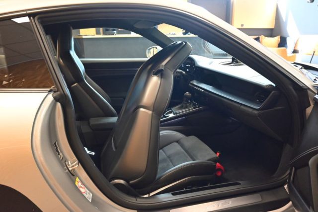 PORSCHE 992 usata 33