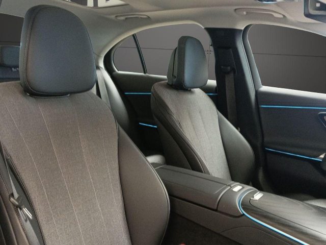 MERCEDES-BENZ E 220 usata, con Sistema di navigazione