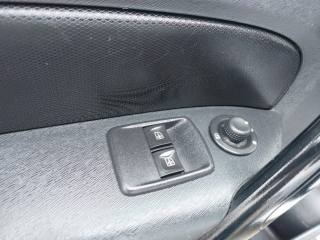 RENAULT Kangoo usata, con Touch screen