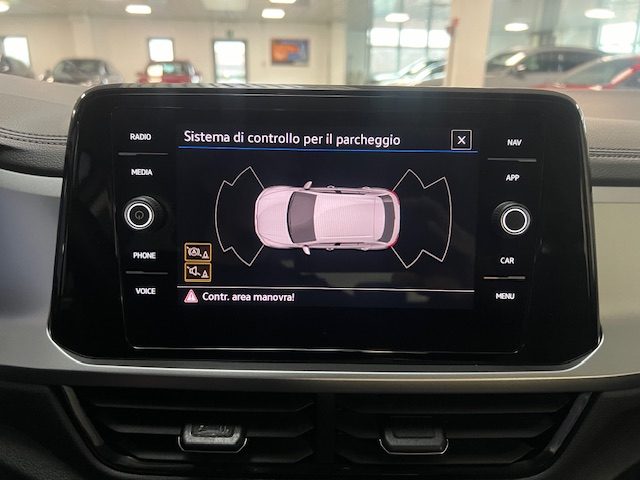 VOLKSWAGEN T-Roc usata, con Cerchi in lega