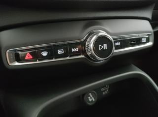 VOLVO XC40 usata, con Volante multifunzione