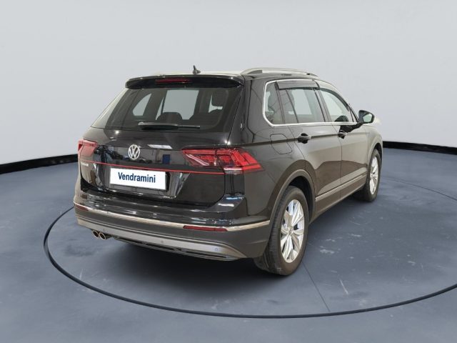 VOLKSWAGEN Tiguan usata, con Airbag Passeggero