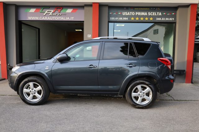 TOYOTA RAV 4 usata, con Airbag