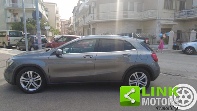 MERCEDES-BENZ GLA 200 usata, con Autoradio