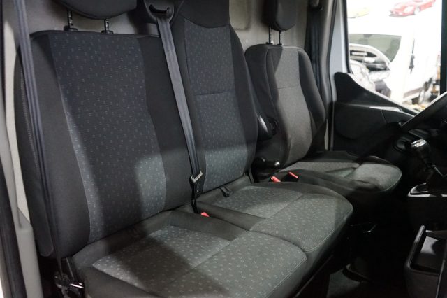 OPEL Movano usata, con Autoradio digitale