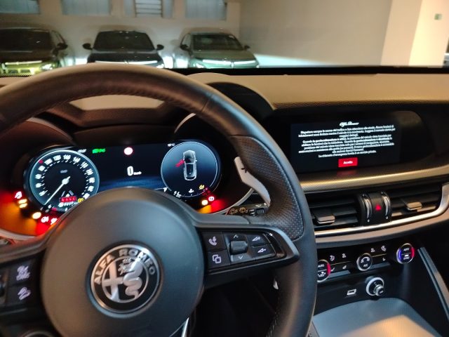 ALFA ROMEO Stelvio usata, con Autoradio digitale