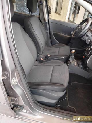 RENAULT Clio usata, con Servosterzo