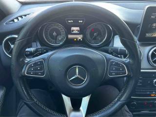 MERCEDES-BENZ GLA 200 usata, con Autoradio