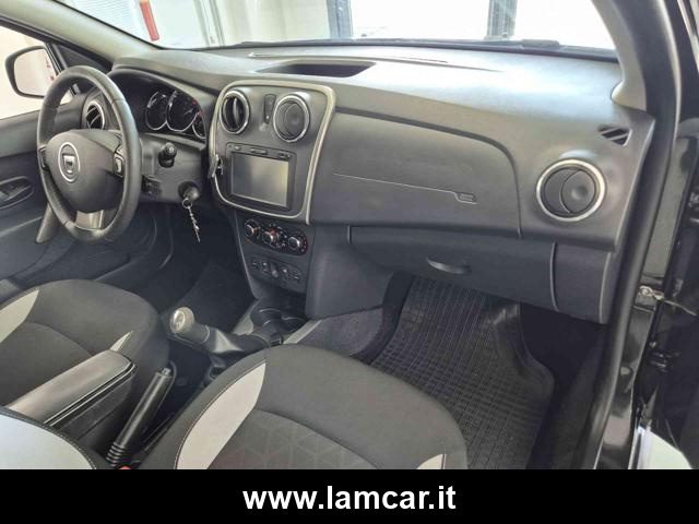 DACIA Sandero usata, con Sedile posteriore sdoppiato