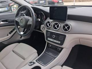 MERCEDES-BENZ GLA 200 usata, con Chiusura centralizzata
