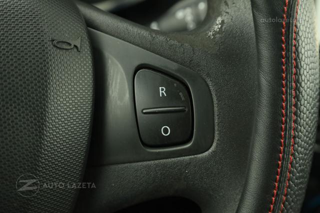 RENAULT Clio usata, con Specchietti laterali elettrici