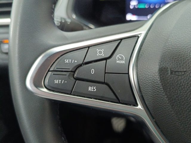 RENAULT Captur usata, con Sensori di parcheggio posteriori
