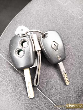 RENAULT Twingo usata 20