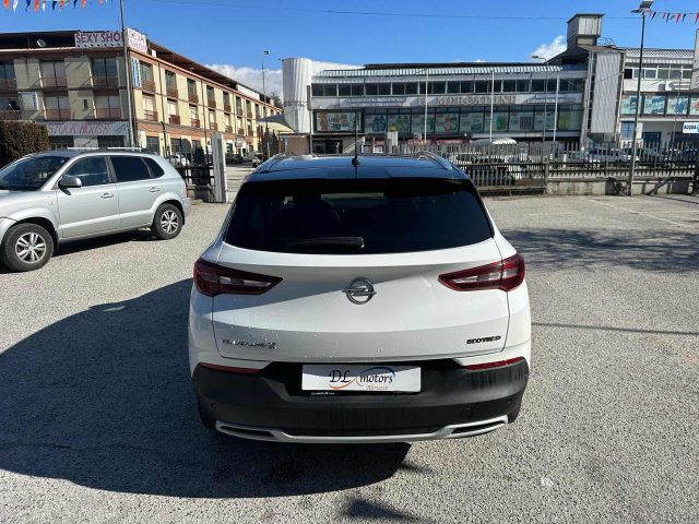 OPEL Grandland X usata, con Autoradio digitale