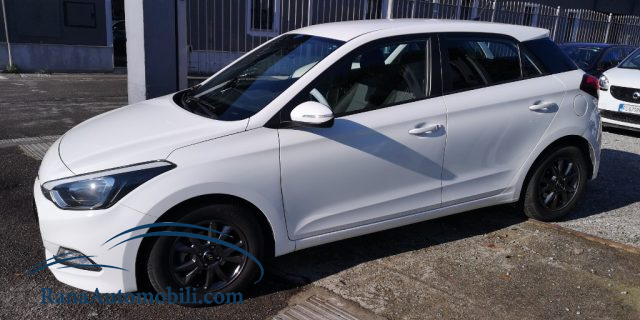 HYUNDAI i20 usata, con Airbag laterali