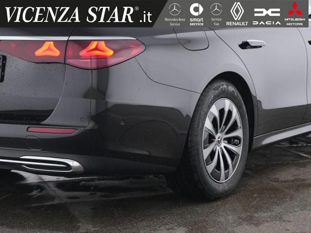 MERCEDES-BENZ E 220 usata, con Alzacristalli elettrici