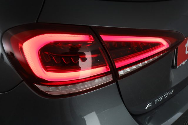 MERCEDES-BENZ A 180 usata 9