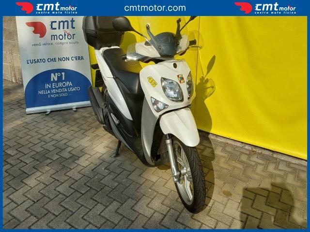 YAMAHA Xenter 150 usata 4