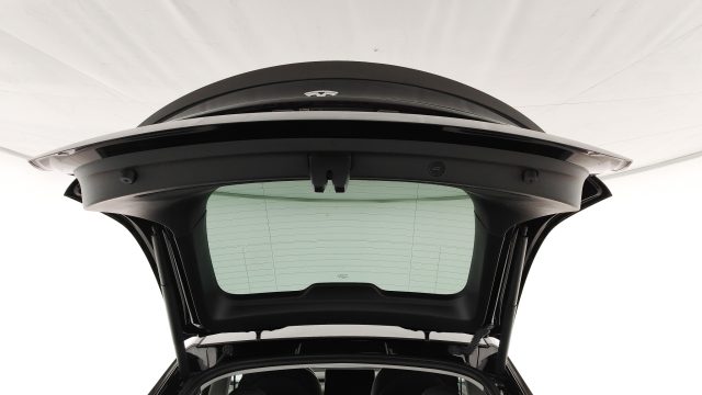 TESLA Model Y usata, con Volante multifunzione