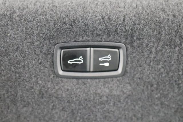 PORSCHE Taycan usata, con Sistema di navigazione