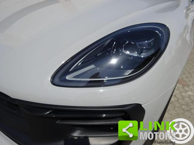 PORSCHE Macan usata, con Portellone posteriore elettrico
