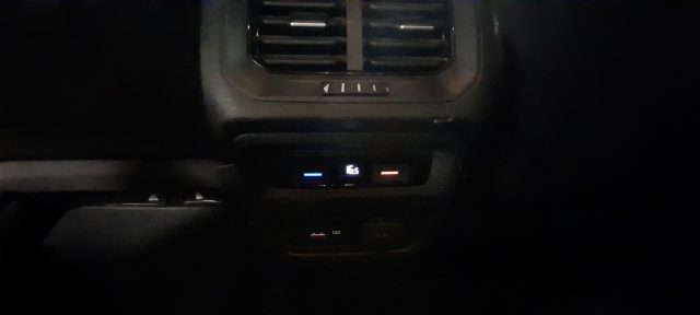 VOLKSWAGEN Tiguan usata, con Autoradio digitale