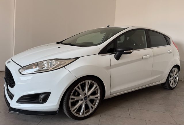 FORD Fiesta usata 2