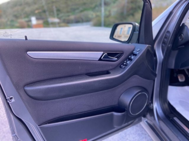 MERCEDES-BENZ B 180 usata, con Controllo trazione