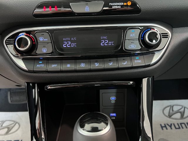 HYUNDAI i30 usata, con Climatizzatore