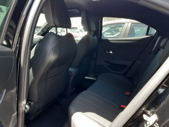 OPEL Mokka usata, con Leve al volante