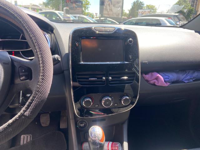 RENAULT Clio usata, con Specchietti laterali elettrici