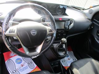 LANCIA Ypsilon usata, con Controllo trazione