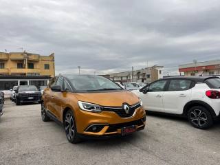 RENAULT Scenic usata, con Airbag