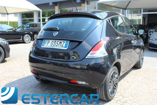 LANCIA Ypsilon usata, con Airbag