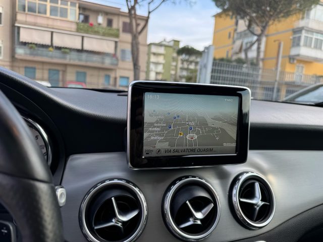 MERCEDES-BENZ GLA 200 usata, con Climatizzatore