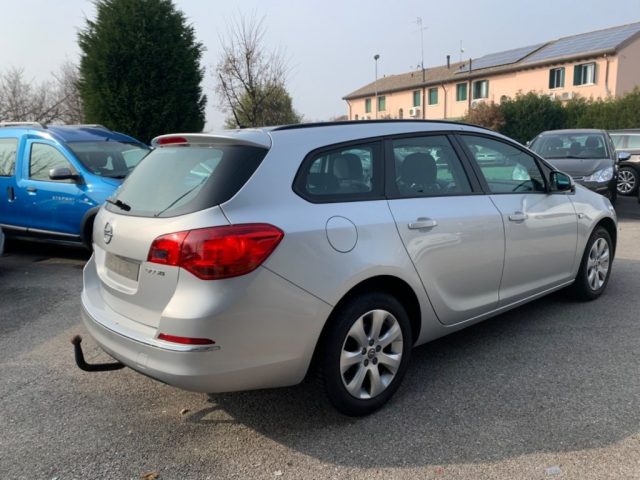 OPEL Astra usata, con Cerchi in lega