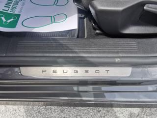 PEUGEOT 308 usata, con Interni in pelle