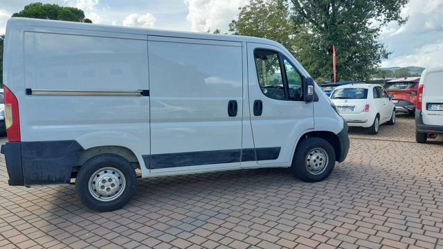 FIAT Ducato usata, con Divisori per bagagliaio