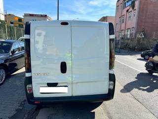 RENAULT Trafic usata 6