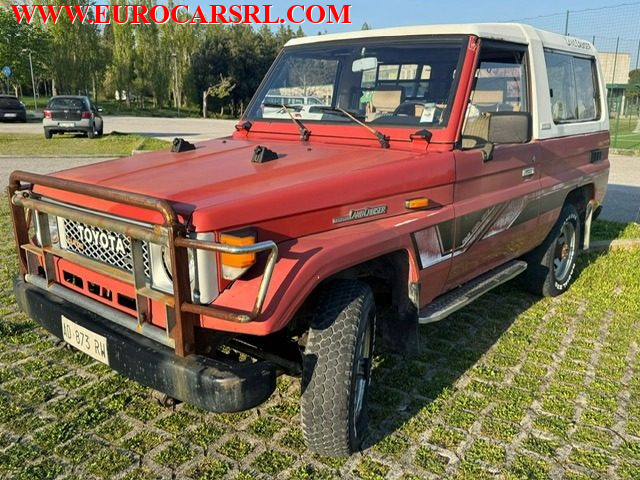 TOYOTA Land Cruiser usata 0