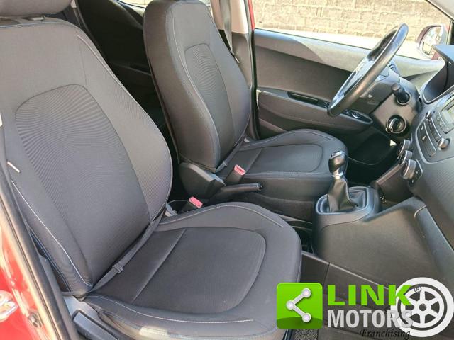 HYUNDAI i10 usata, con Sensori di parcheggio posteriori