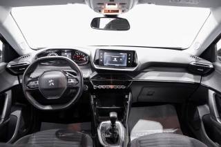 PEUGEOT 2008 usata, con Specchietti laterali elettrici