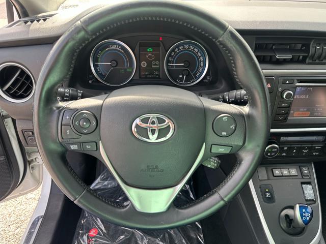 TOYOTA Auris usata 9